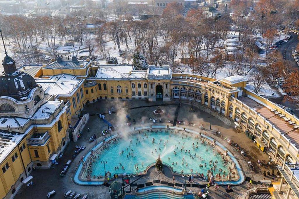 Parisian Soul In The Heart Of Budapest Bagian luar foto
