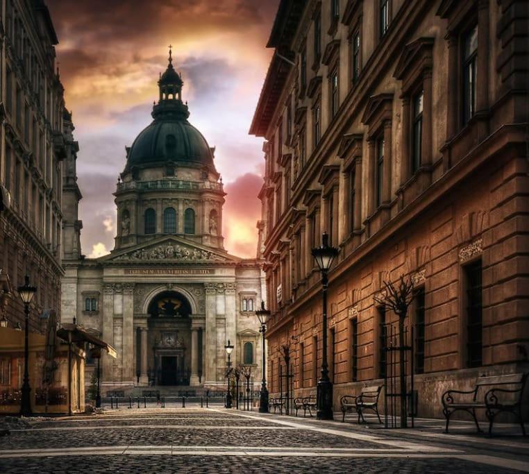 Parisian Soul In The Heart Of Budapest Bagian luar foto