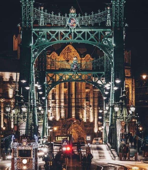 Parisian Soul In The Heart Of Budapest Bagian luar foto